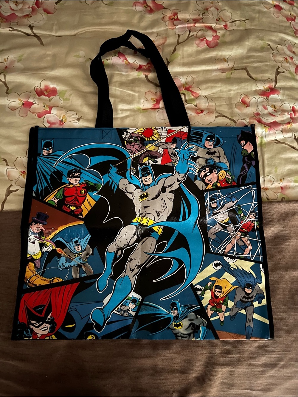 Brand New BATMAN DC Legacy Reusable Shopping Bag / Tote/Gift Bag 19.5x17.5x7.2” - Picture 2 of 2
